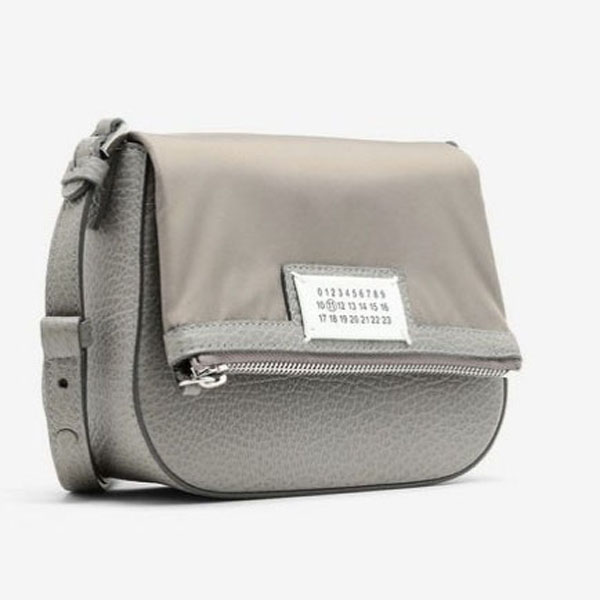 メゾンマルジェラ カレンダーロゴショルダーバッグ コピー S56WF0151P0396H7735